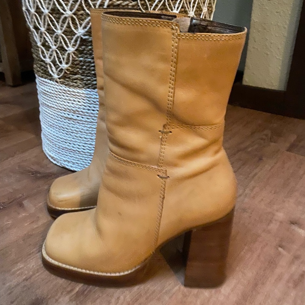 Vintage Candies Tan Boots